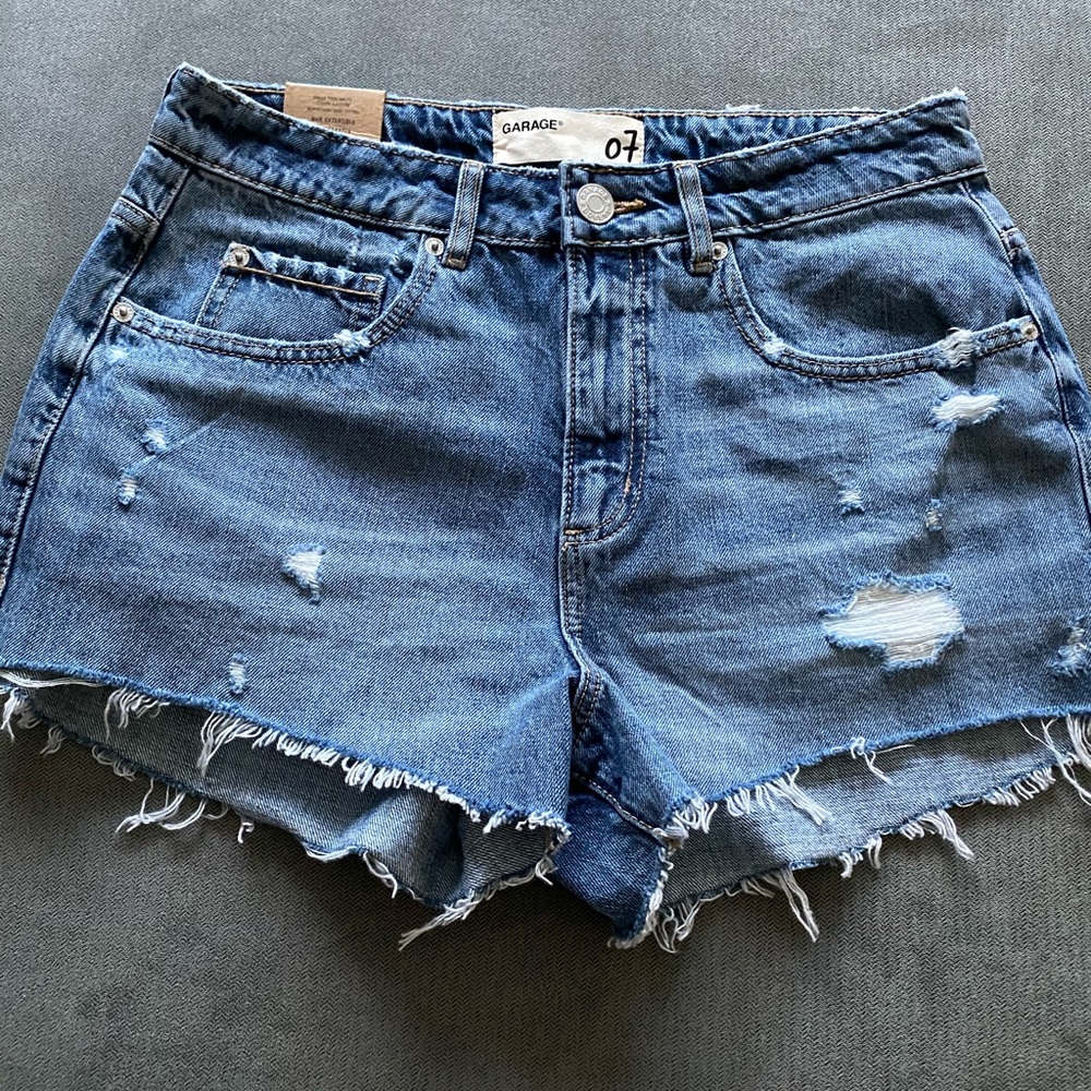 GARAGE Distressed Festival Jean Shorts